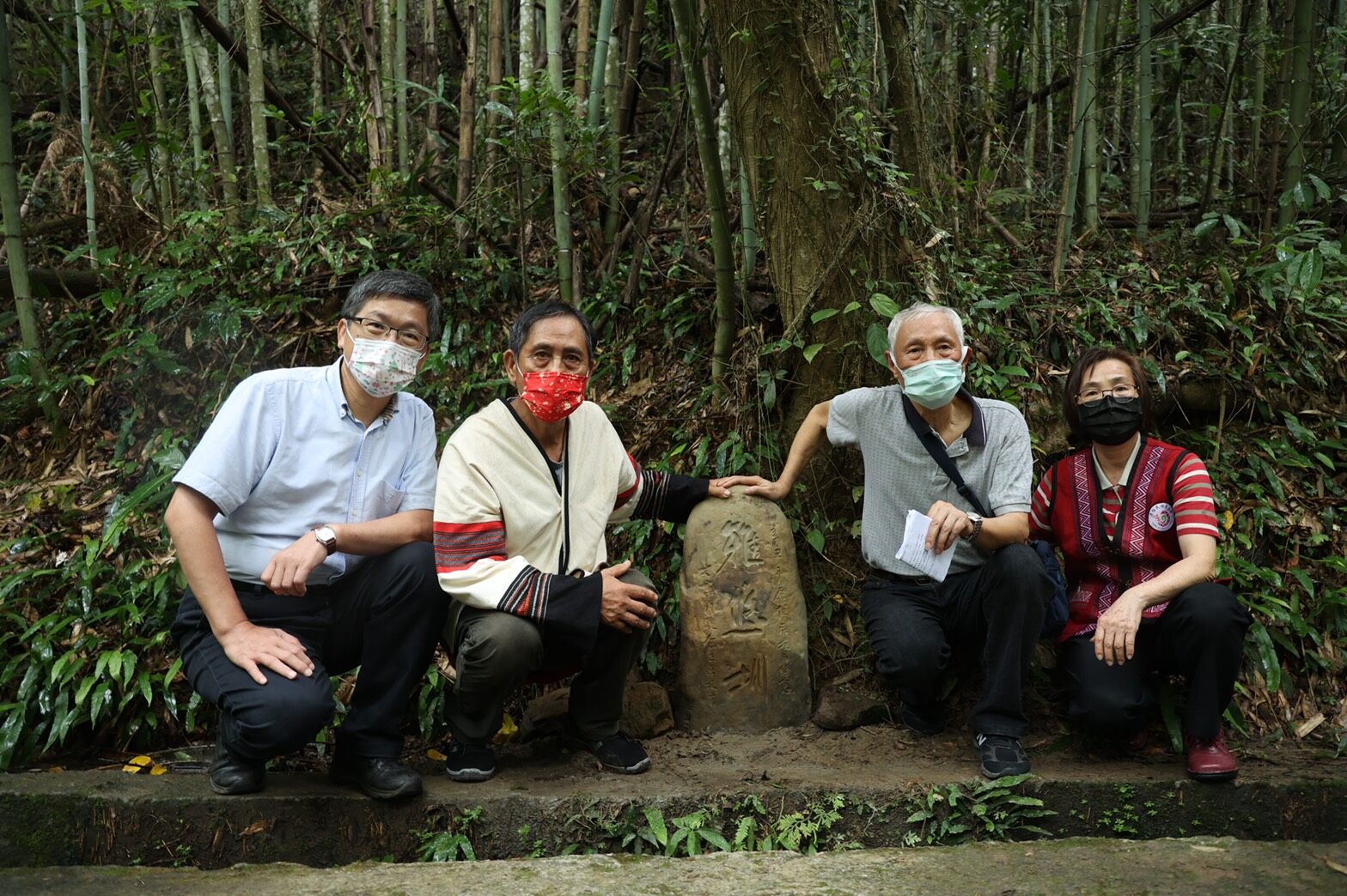 Read more about the article 客家向原住民族致敬 客委會苗栗雅悠圳立碑石紀念